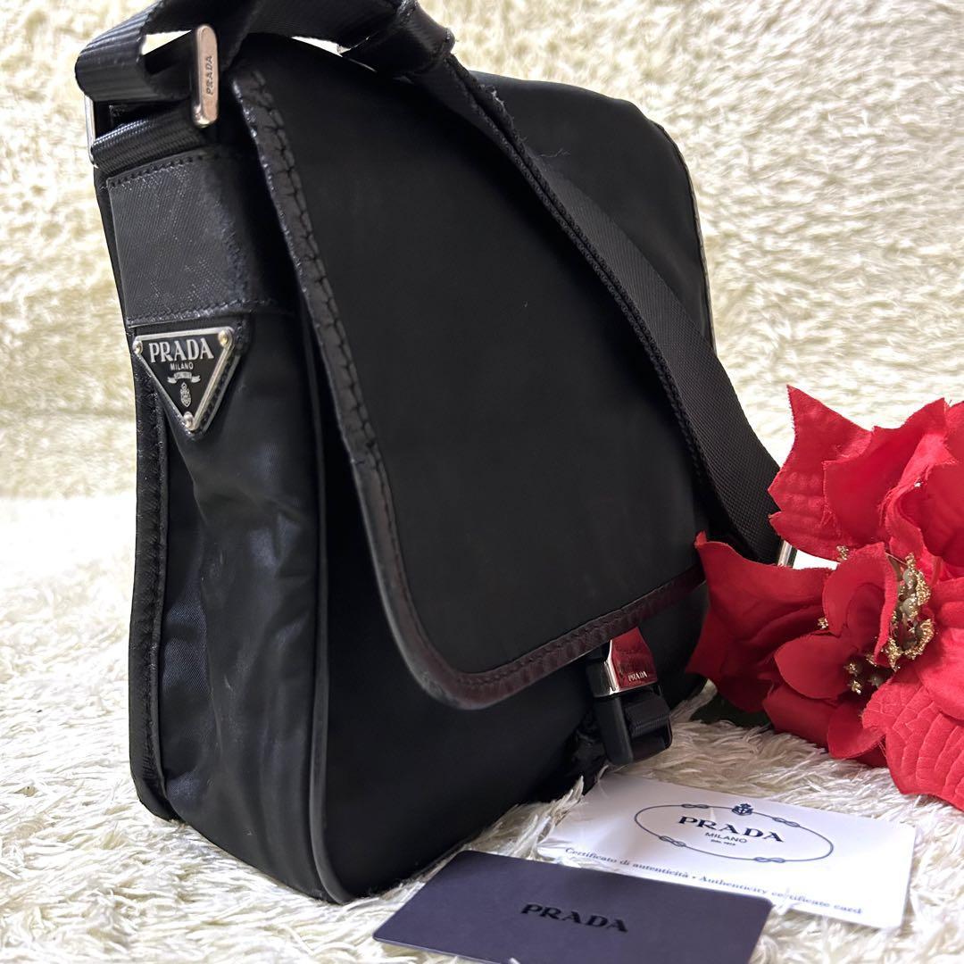 PRADA プラダ ショルダーバック ナイロン 三角ロゴ フラップ