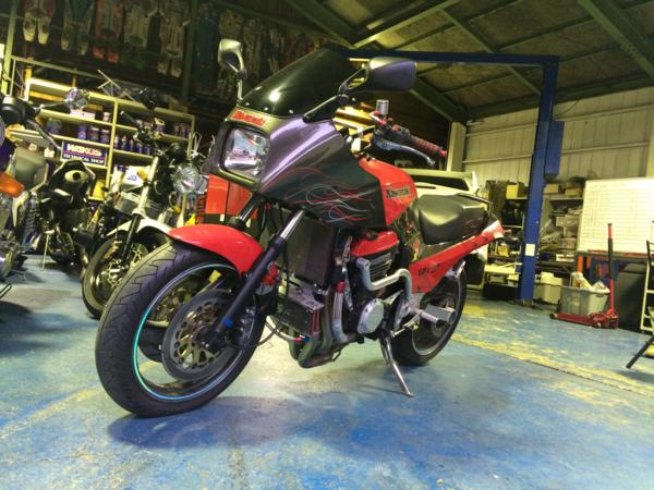 GPZ900R いま最高にかっこいいと思えるカワサキ「GPZ900R」を作りたい