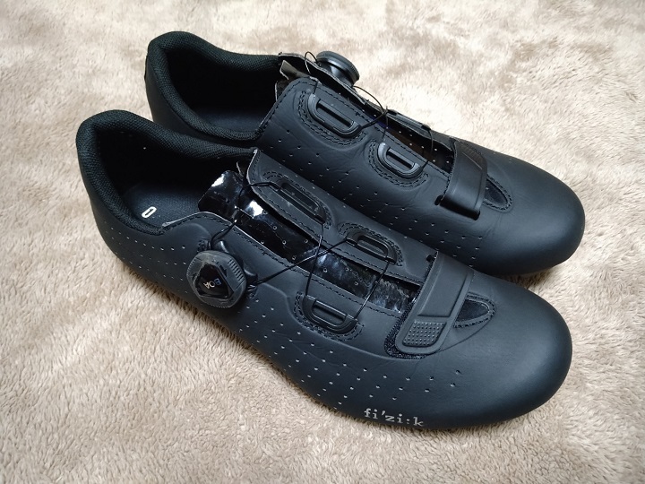 フィジーク テンポオーバーカーブ fizik TEMPO OVERCURVE R5 SPD-SL 黒