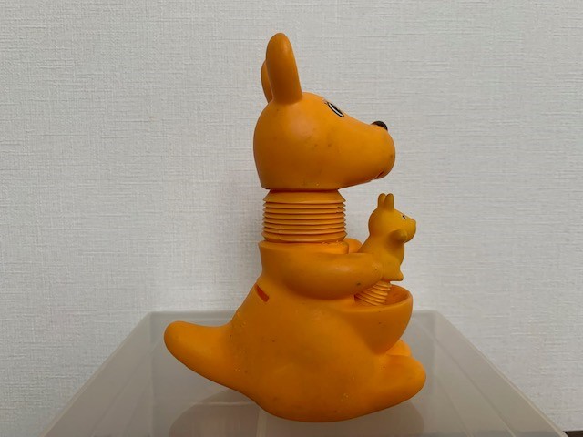 富士銀行 のびのび動物貯金箱 カンガルーの親子 貯金箱 蛇腹 ソフビ