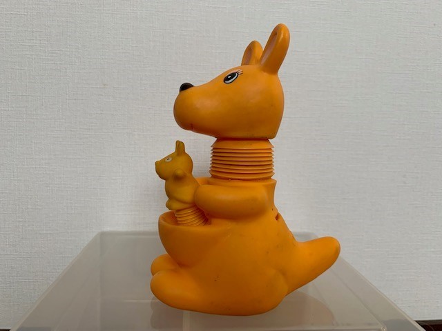 【未開封】　富士銀行 ソフビ　貯金箱　のびのび　5種　レトロ 富士銀行 のびのび動物貯金箱 カンガルーの親子 貯金箱 蛇腹 ソフビ