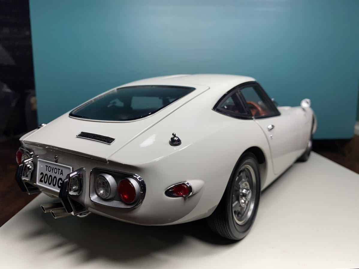 DeAGOSTINI ディアゴスティーニ 1/10 トヨタ2000GT 完成品 復刻版