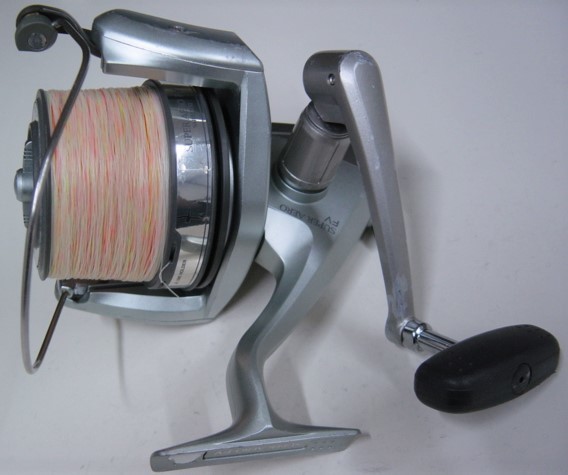 best saltwater spinning reel 150-250 KastKing ReKon Dark Gray / 8000/ Manual Bail / 5.2:1 Model:JOH621M Storage Bag making it the perfect Shimano Curado 201E7