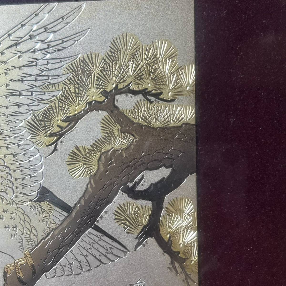 鴛鴦彫金板額飾。美品。秀鳳作。昭和-平成時代。精緻。自家藏出。 秀鳳作 秀鳳 彫金 彫金パネル 伝統工芸 鷹 額縁 額装 純金 純銀