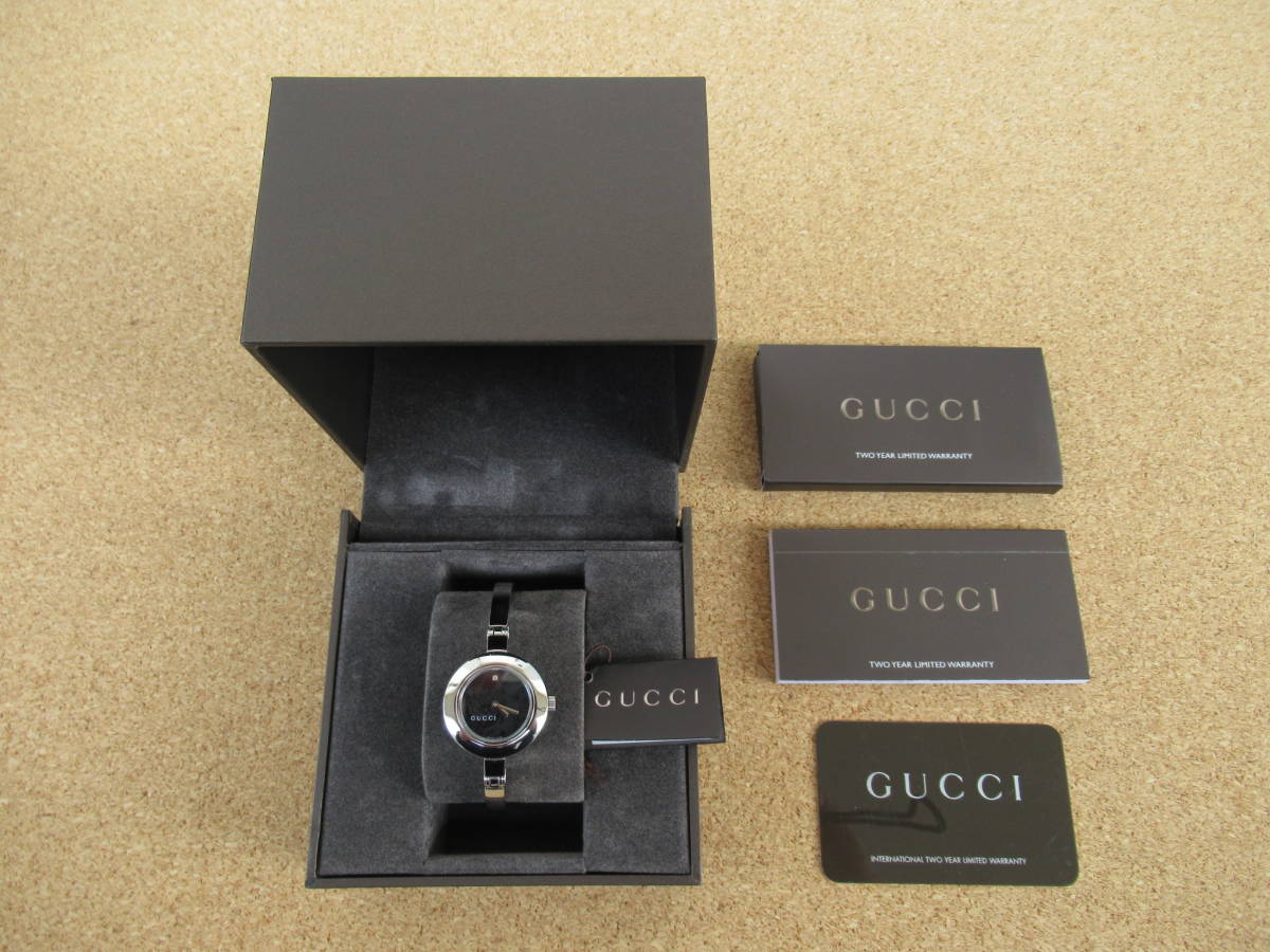 GUCCI　105　ブラックフラワー　1Pダイヤ入り　希少なSサイズ　外装リフレッシュ&除菌洗浄済みの美品　稼動品　付属品付き　激安 !!