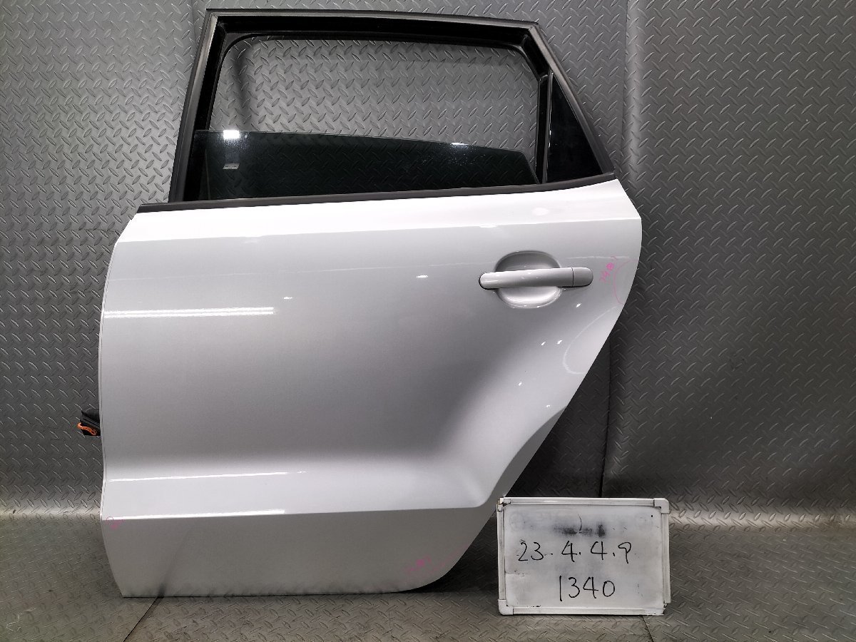 ★DBA-6RCJZ　VW ワーゲン 6R ポロ　後期　純正　助手席側　左 リア ドア ASSY　フィルム付 M532　LA7W リフレックスシルバー 銀★