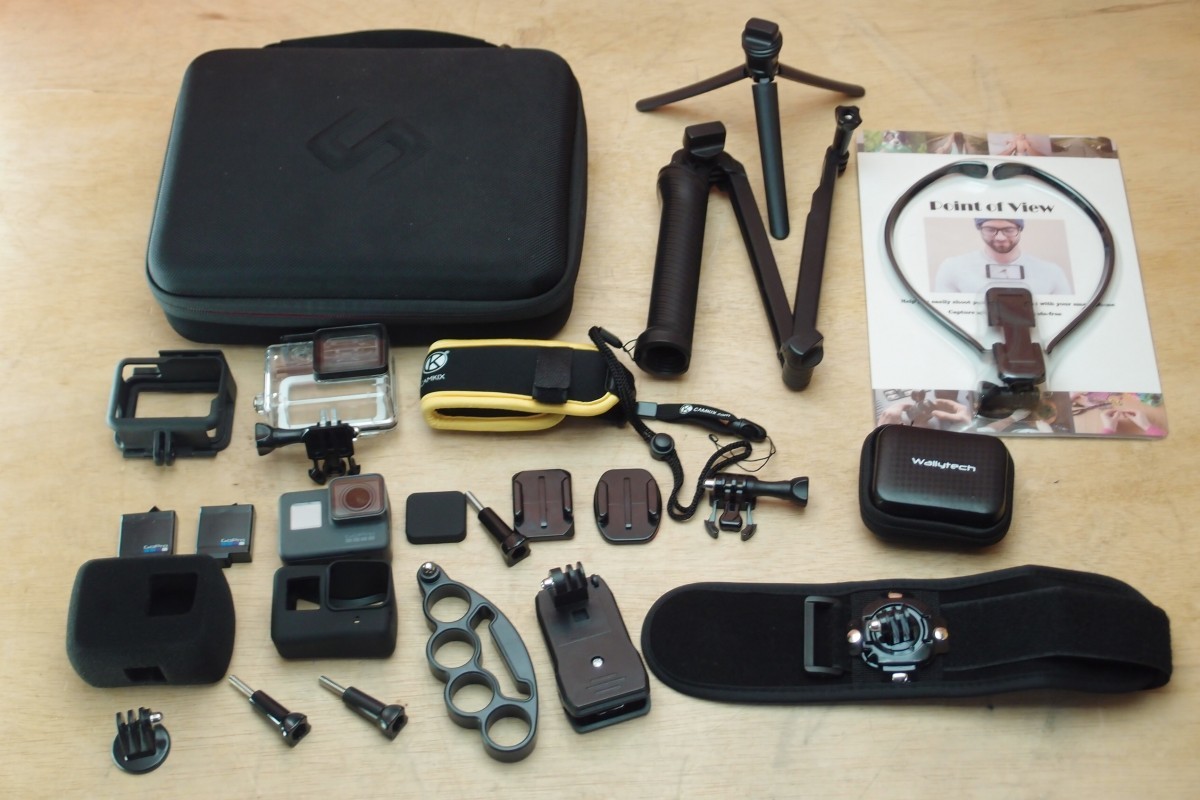 GoPro HERO5 Black バッテリー2つ リストマウント 3WAY自撮り棒 防風 