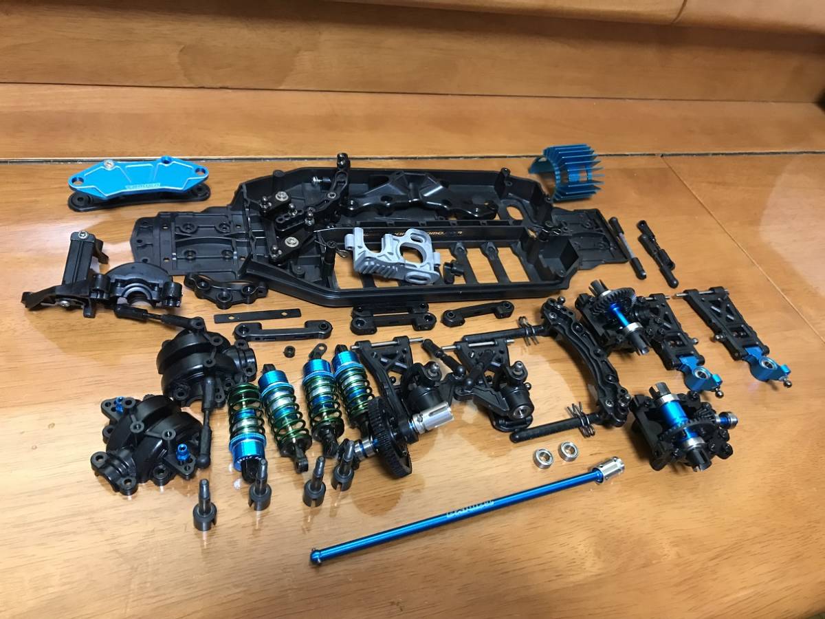 タミヤTA03RS中古シャーシ(オプション、ジャンクパーツ多数) タミヤ
