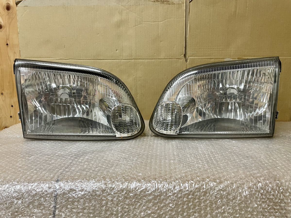 良好 純正品 100系 ハイエース ワゴン 最終型 純正 ヘッドライト トヨタ純正 コイト KOITO TOYOTA 右 左 KZH 1KZ RZH ヘッドランプ