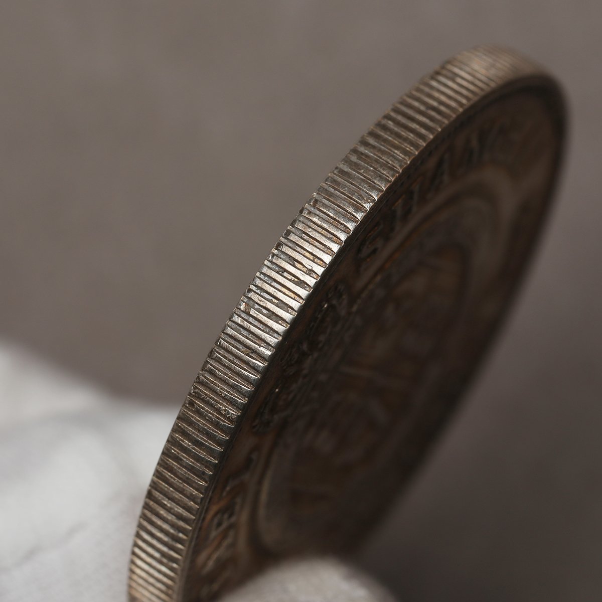 ◇渡◇時代物◇ 純銀保証 1867 龍紋 上海壹兩 銀貨 重さ37g 幅さ39mm