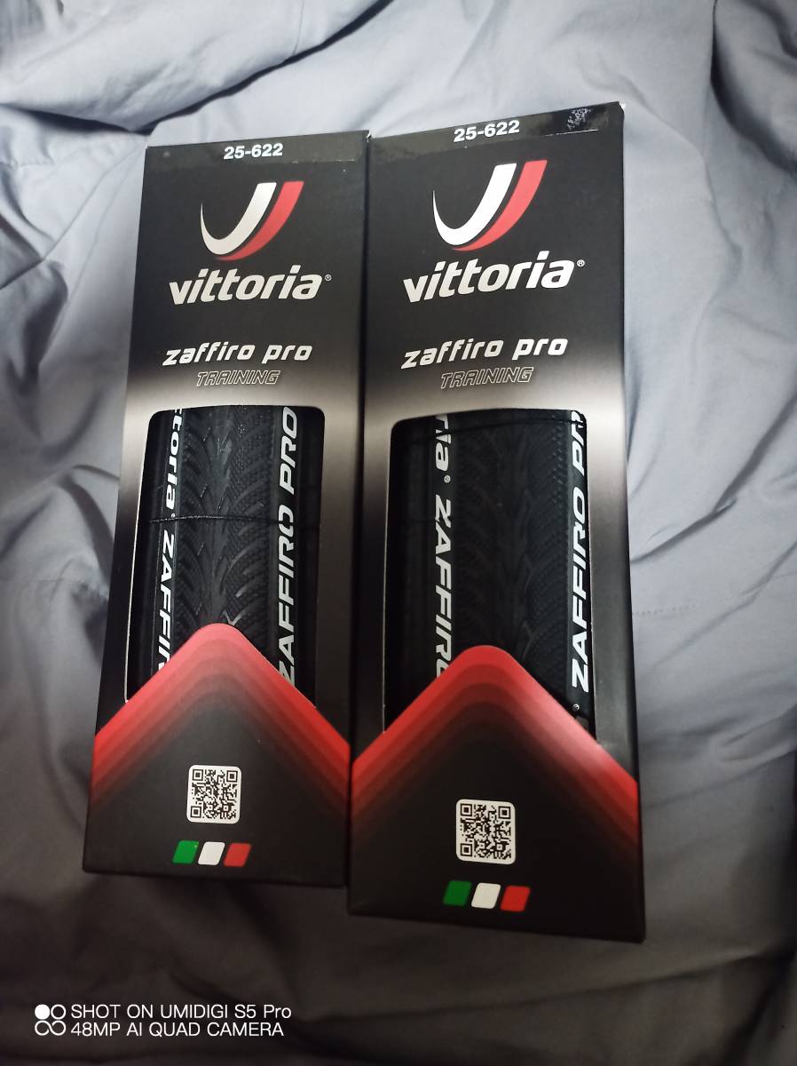 自転車タイヤ　Vittoria Zaffiro Pro　700x25C 2本セット　新品