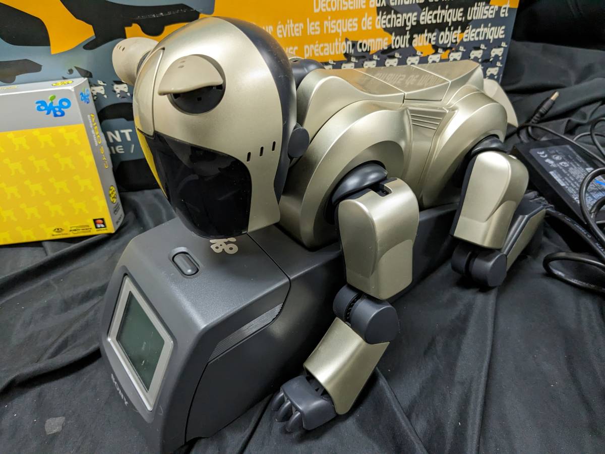 ERS-210 AIBO アイボ Robot Charging aiBO(アイボー)ERS-210A ERS-210 AIBO アイボ Robot Charging aiBO(アイボー)ERS-210A