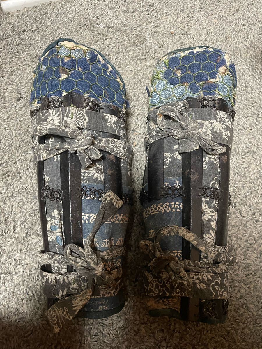 江戸時代　スネ当て　脛当　　武具甲冑鎧兜
