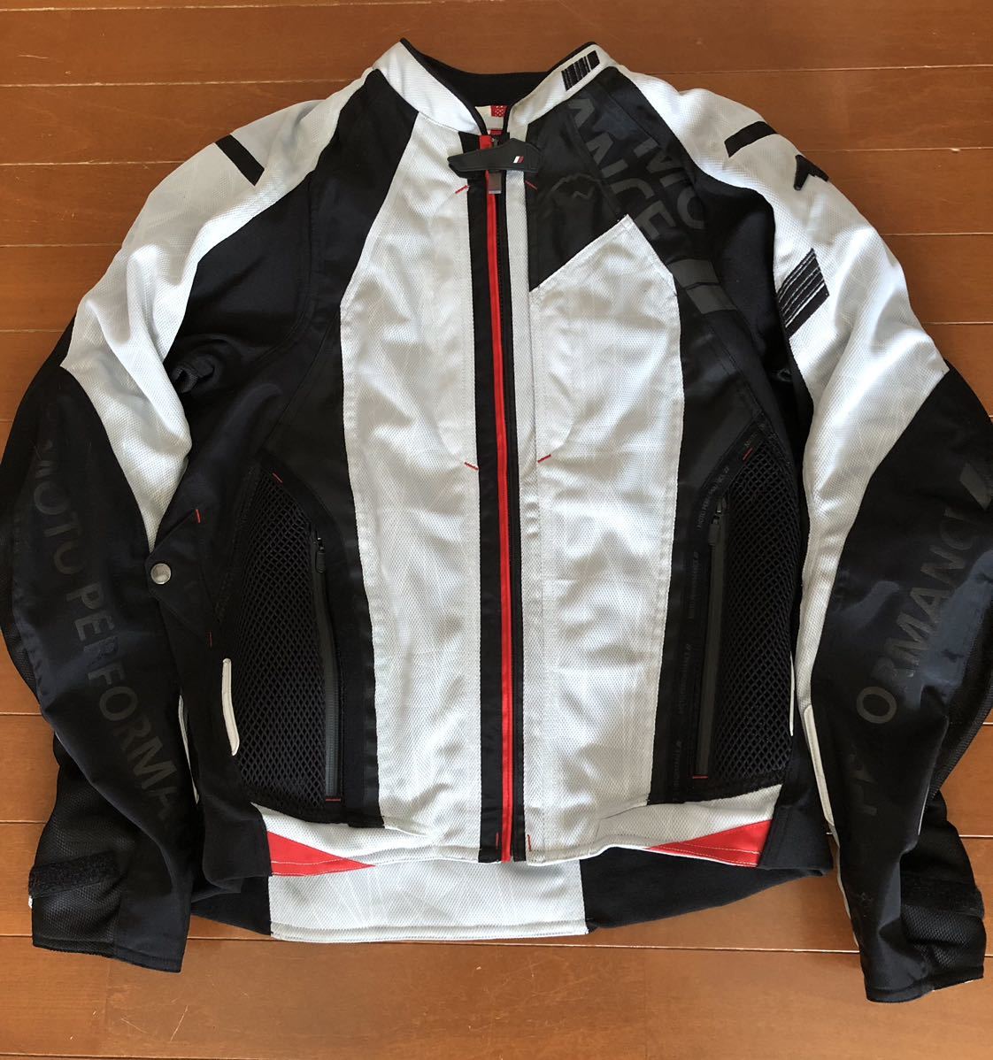 美品 KUSHITANI クシタニ ウインドブレーカーⅡ K-2138 Lサイズ