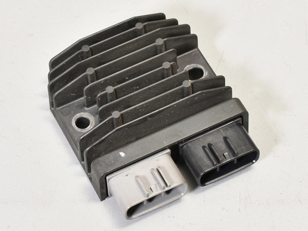 優良販 ホンダ CBR400R NC47 13-15年 純正レギュレーター レギュレター FH020AA