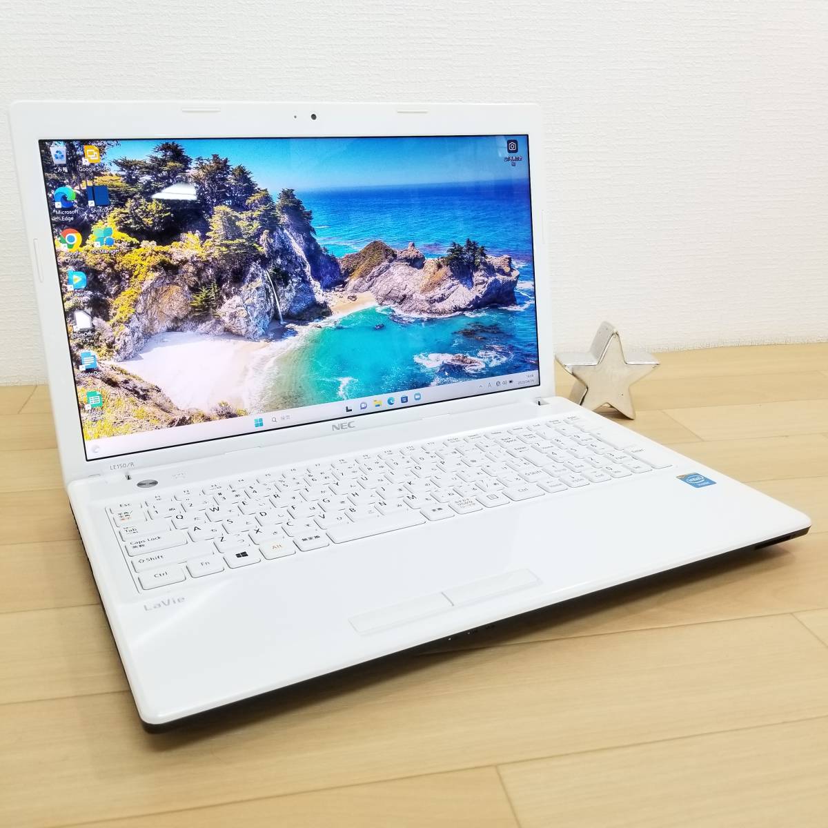 超激得，安い ☆美品☆新品SSD256GB搭載/メモリ8GB/無線 Wi-Fi/