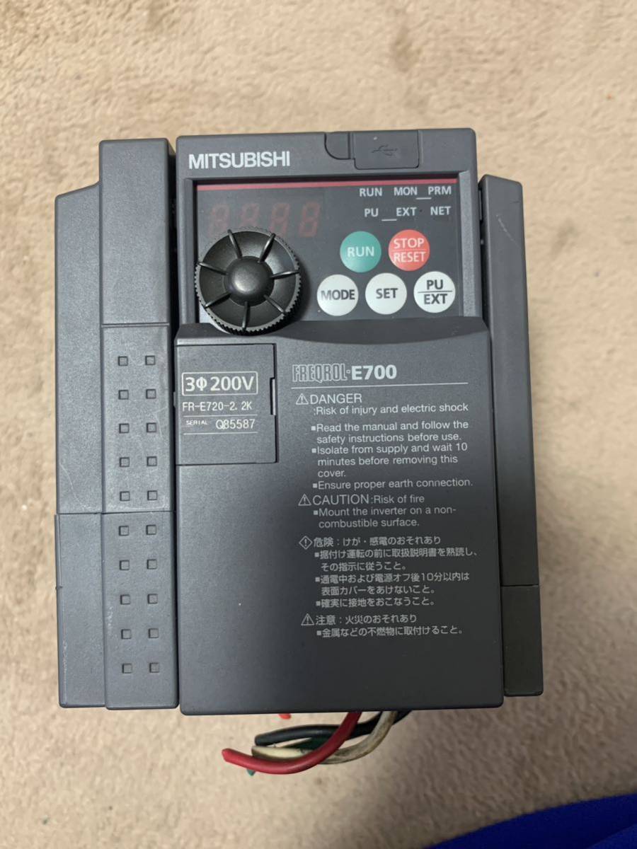 三菱インバータ FR-E720-2.2K 中古 住まい、インテリア 電材、配電用品