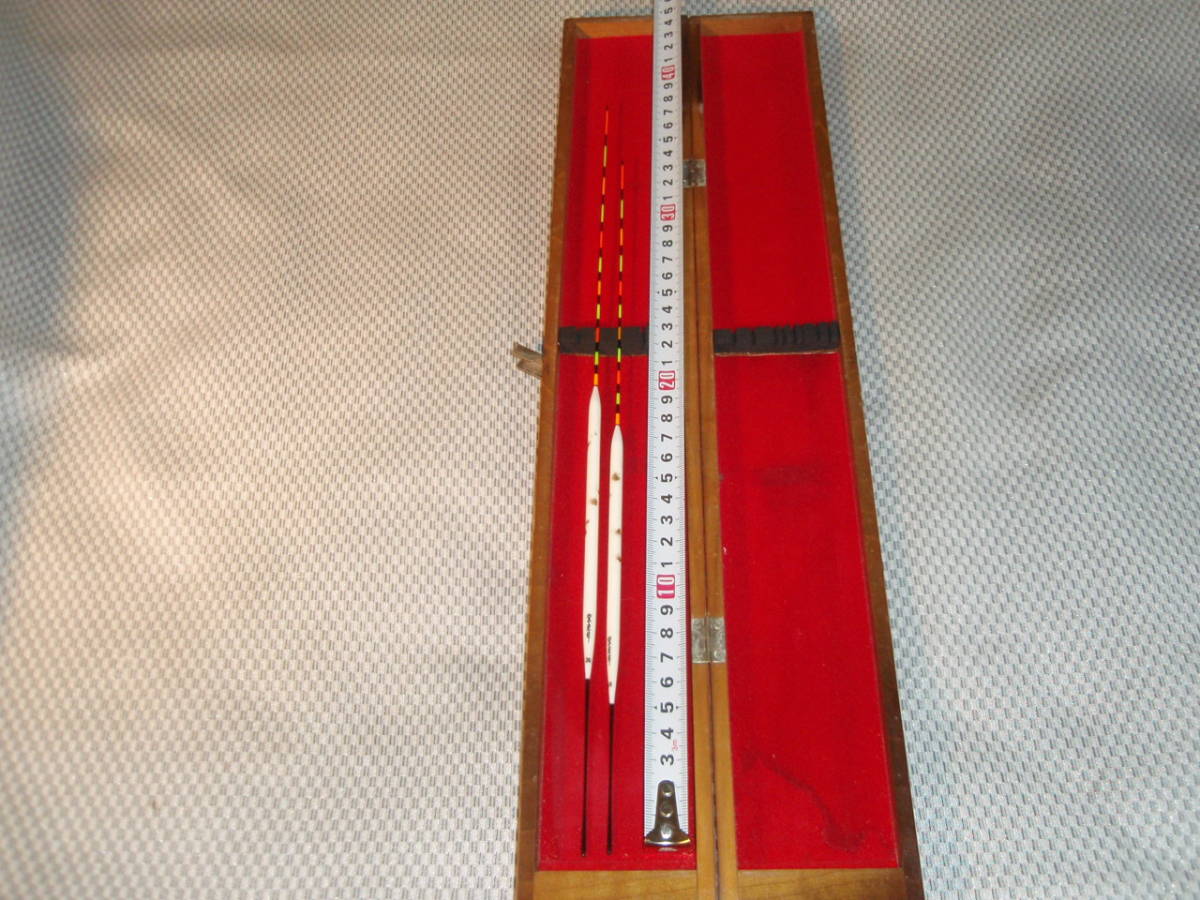 程度良好品】がまかつ がま磯 タモ枠 四つ折り 45cm ブラック×レッド