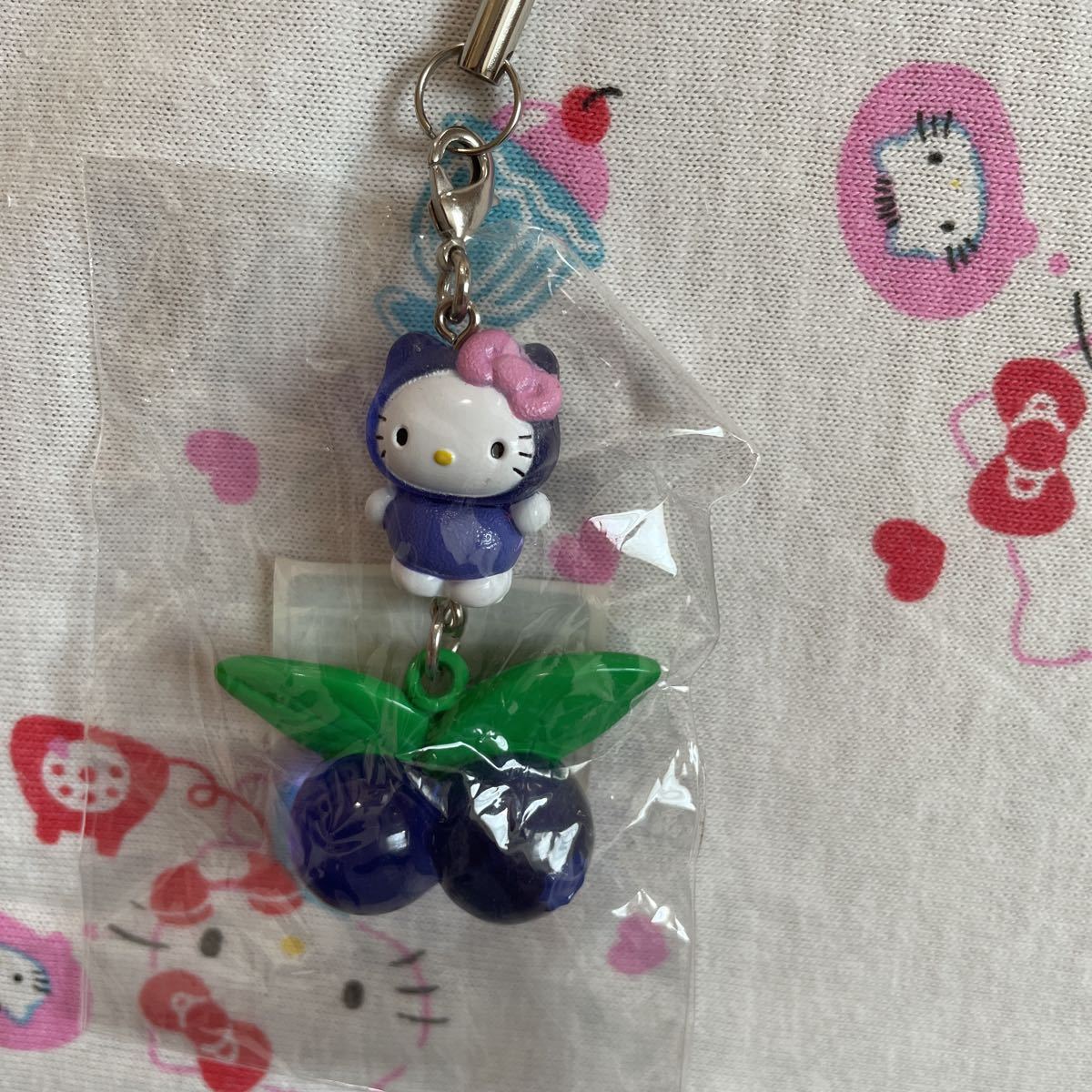 ハローキティ ストラップ 根付け ブルーベリー フルーツバージョン ご