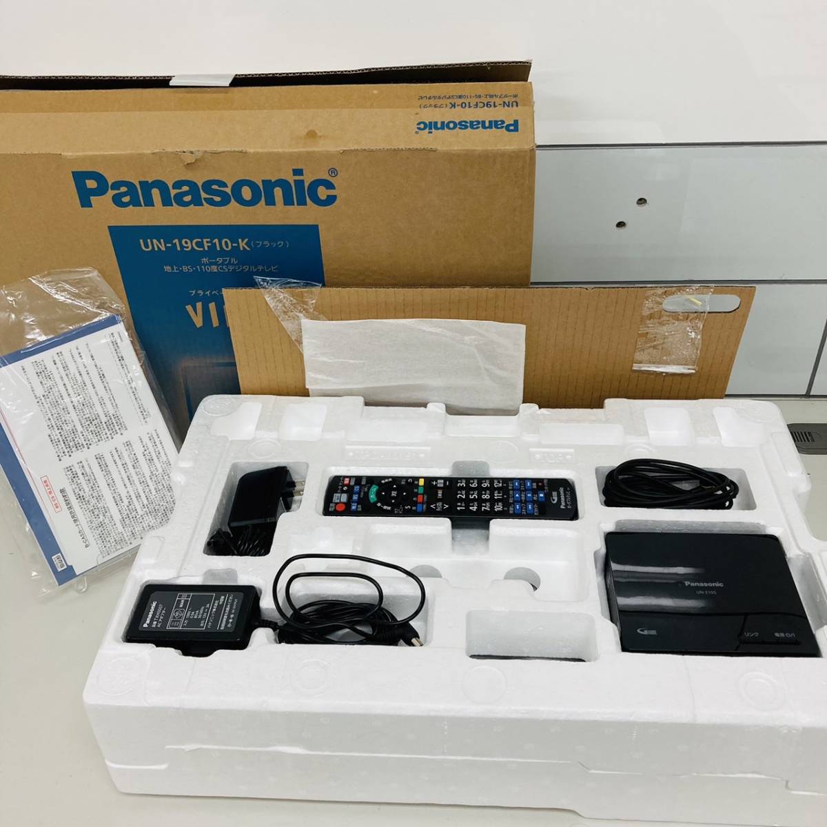 Panasonicプライベートビエラ UN-19CF10D 年式2022年製 【公式通販】