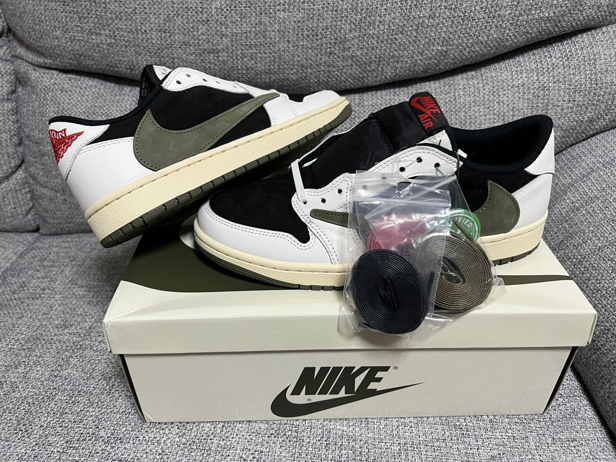 トラヴィス・スコット × ナイキ ウィメンズ エアジョーダン1 ロー OG