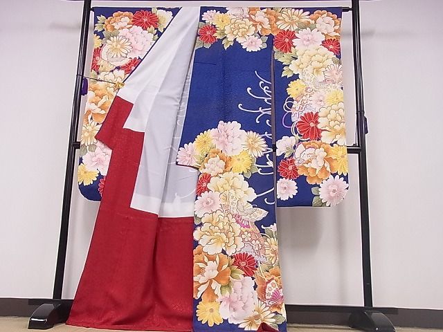 着物屋こころ□豪華振袖 駒刺繍 花蝶文 乱菊 金彩 着丈169.5cm