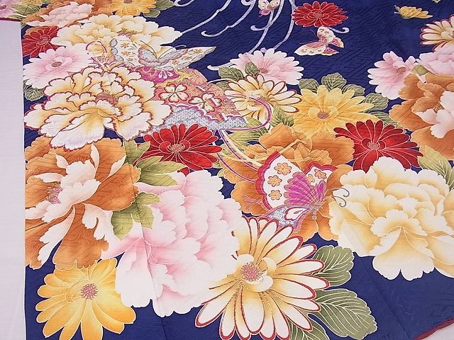 着物屋こころ□豪華振袖 駒刺繍 花蝶文 乱菊 金彩 着丈169.5cm