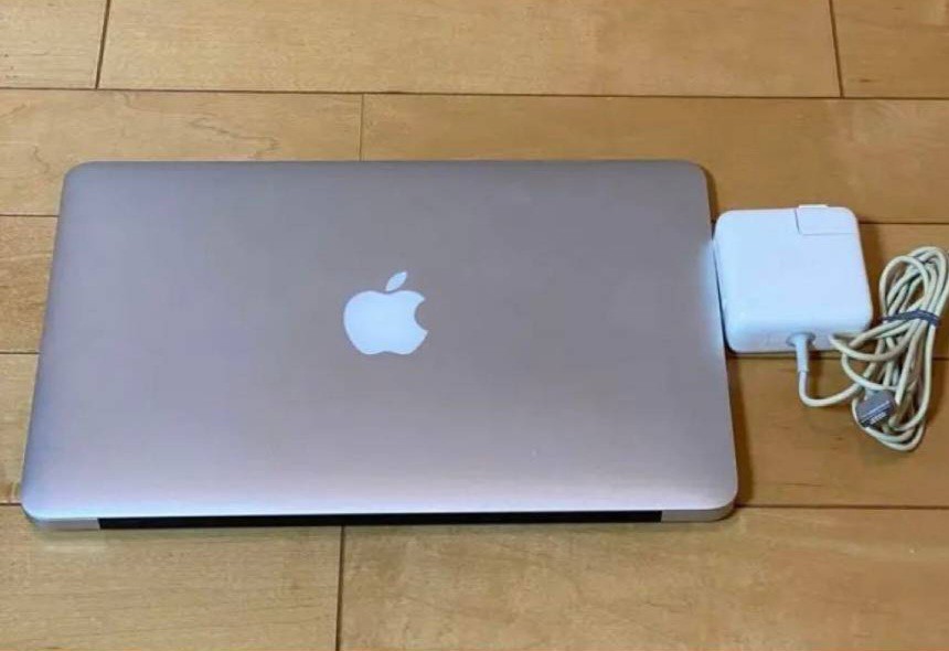 APPLE MacBook Air 2015 MJVM2J/A