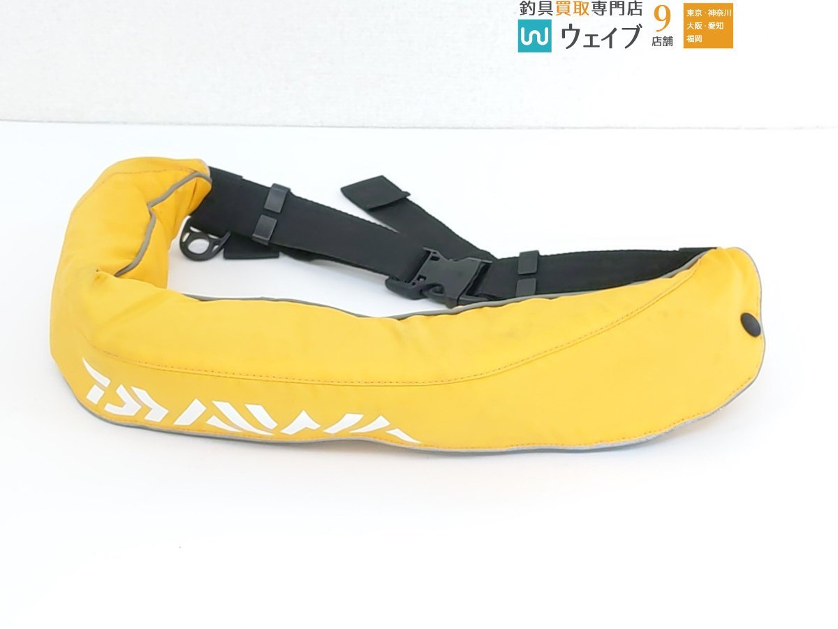 ダイワ ライフジャケット DF-2203 フリーサイズ 手動・自動膨張式 桜マークあり