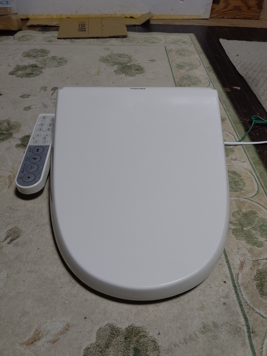 WT30/温水洗浄便座/TOSHIBA 東芝 SCS-S301/中古 2021年製品 アイボリー/ウォシュレット シャワートイレ