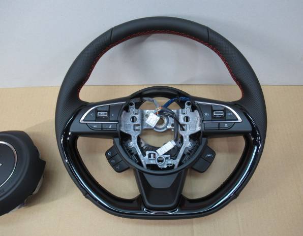 新品 未使用 スイフト スポーツ ZC33S ステアリング ホイール 48110