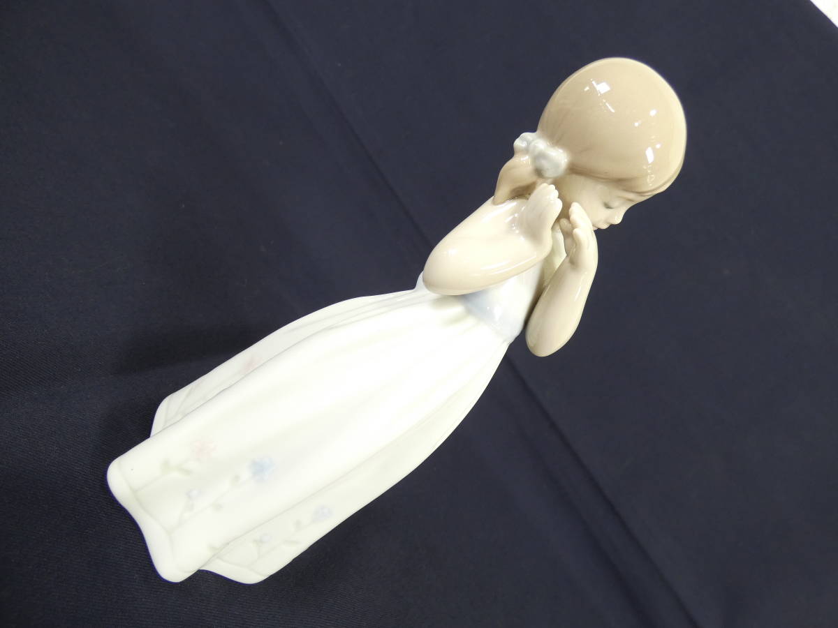 ③リヤドロ 我が家のプリンセス フィギュリン