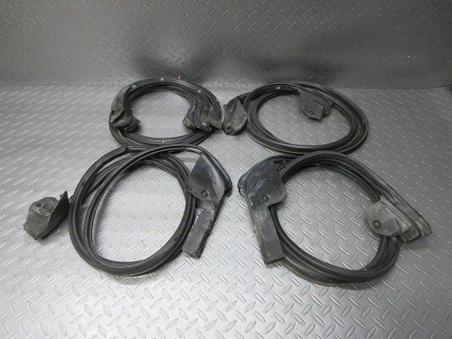 23◆マークⅡ/GX100★ウェザーストリップ/ドア◆240