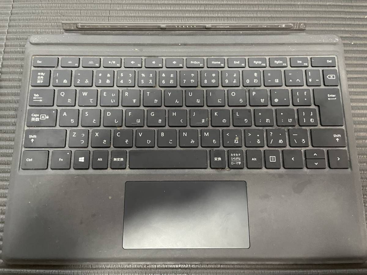 【純正キーボード付】Surface Pro 4 i5/4GB/128GB Microsoft Surface Pro 4 i5-6300U@2.40GHz メモリ4GB SSD128GB