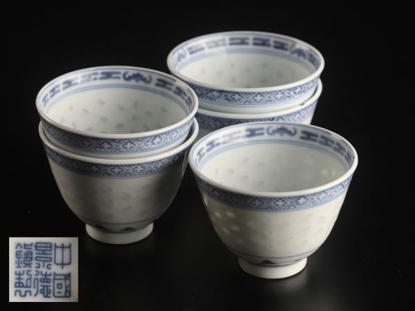 流】中国景徳鎮製 染付蛍手煎茶碗五客 TK937 5