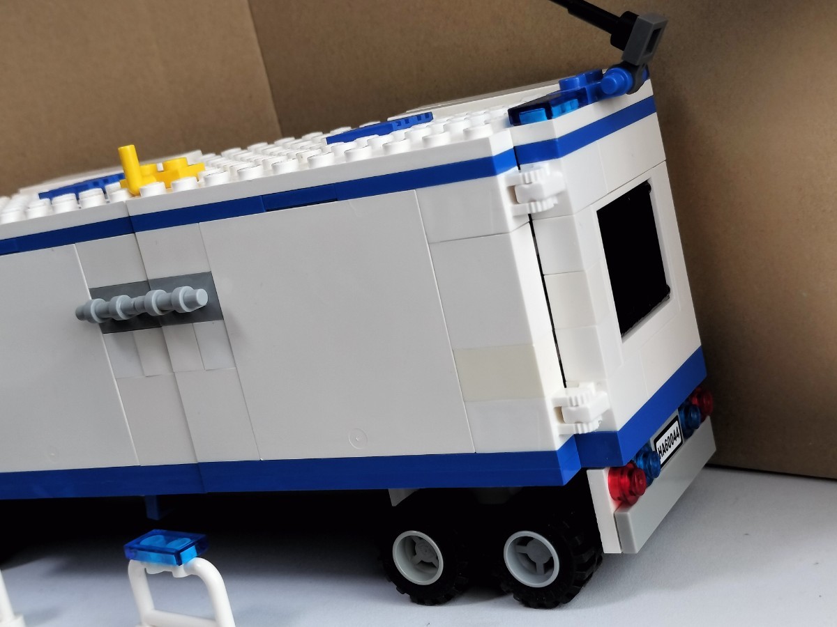 送料無料即決希望 レゴ (LEGO) シティ ポリスベーストラック本体 60044 