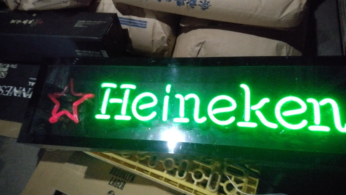 ハイネケン Heineken ネオン看板 2種類 ジャンク品 ネオン管 電光看板