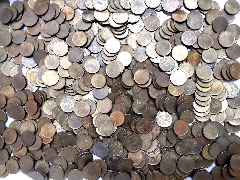  古銭 1円黄銅貨＆50銭黄銅貨まとめて2kg 税込価格 他同梱可(その他)｜売買されたオークション情報、yahooの商品情報をアーカイブ公開 - オークファン その他