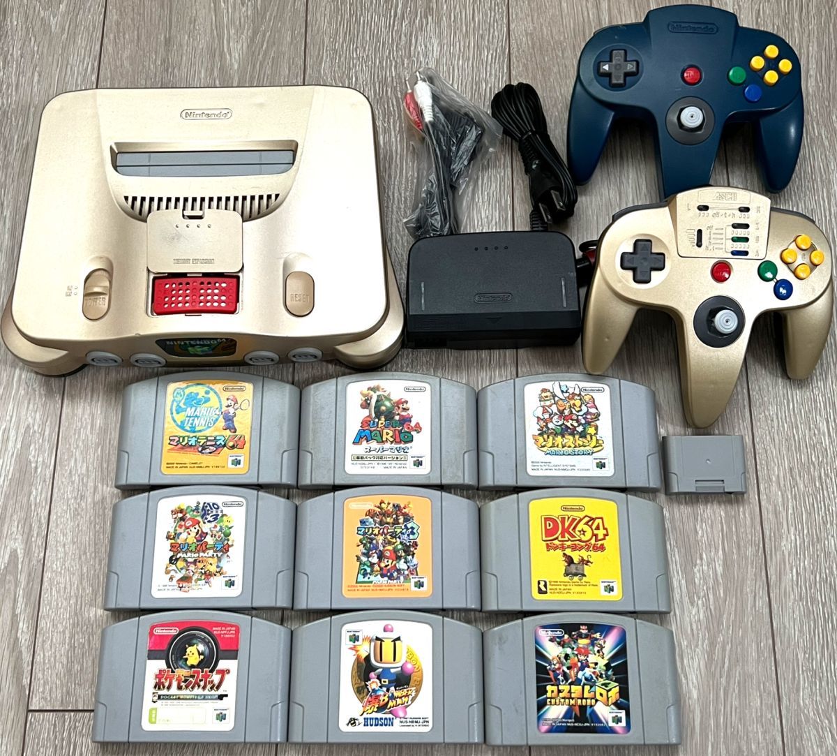 新作，新品 み N64 ニンテンドウ64 ニンテンドー64 本体 ゴールド トイザラス限定 ＋メモリー拡張パック＋スーパーマリオ64 NINTENDO(本体、アクセサリー)｜売買されたオークション情報、yahooの商品情報を 本体、アクセサリー