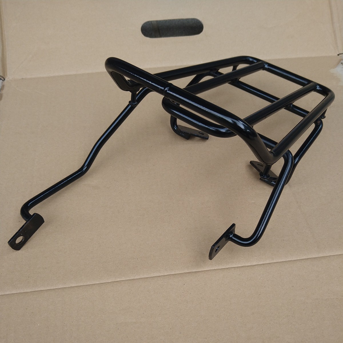 XR100 リアキャリア XR100モタード XR100M から外しました XR50モタード XR50M モタードに、キタコ