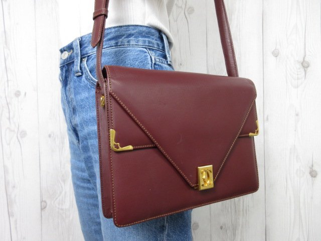 Cartierのフリマアイテム一覧 Cartier ドクターズバッグ ボルドー 鍵