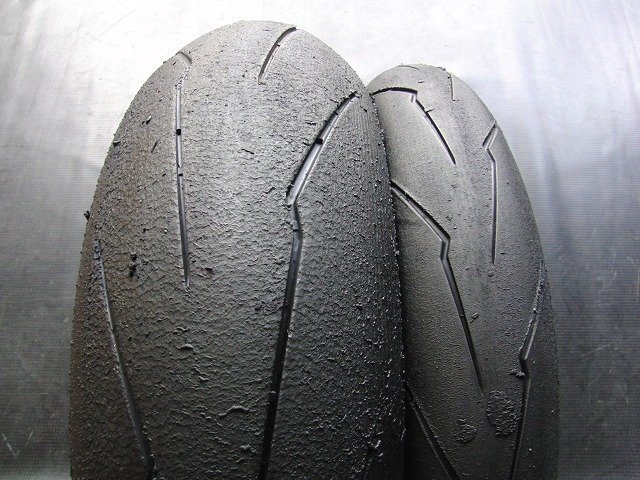 【送料無料★ ※沖縄・離島を除く】中古前後セット!ピレリ◎スーパーコルサ V3. 120/70ZR17. 200/55ZR17. RR139:23053