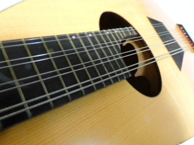 希少品 横内の花子マンドリン、リブ掘り込みあり、角ケース付き、1981