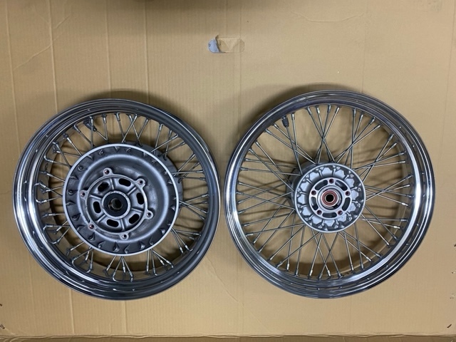 ゼファー1100 純正ホイール　タイヤ付き カワサキ ゼファー1100 純正ホイール 純正 前後セット ホイール