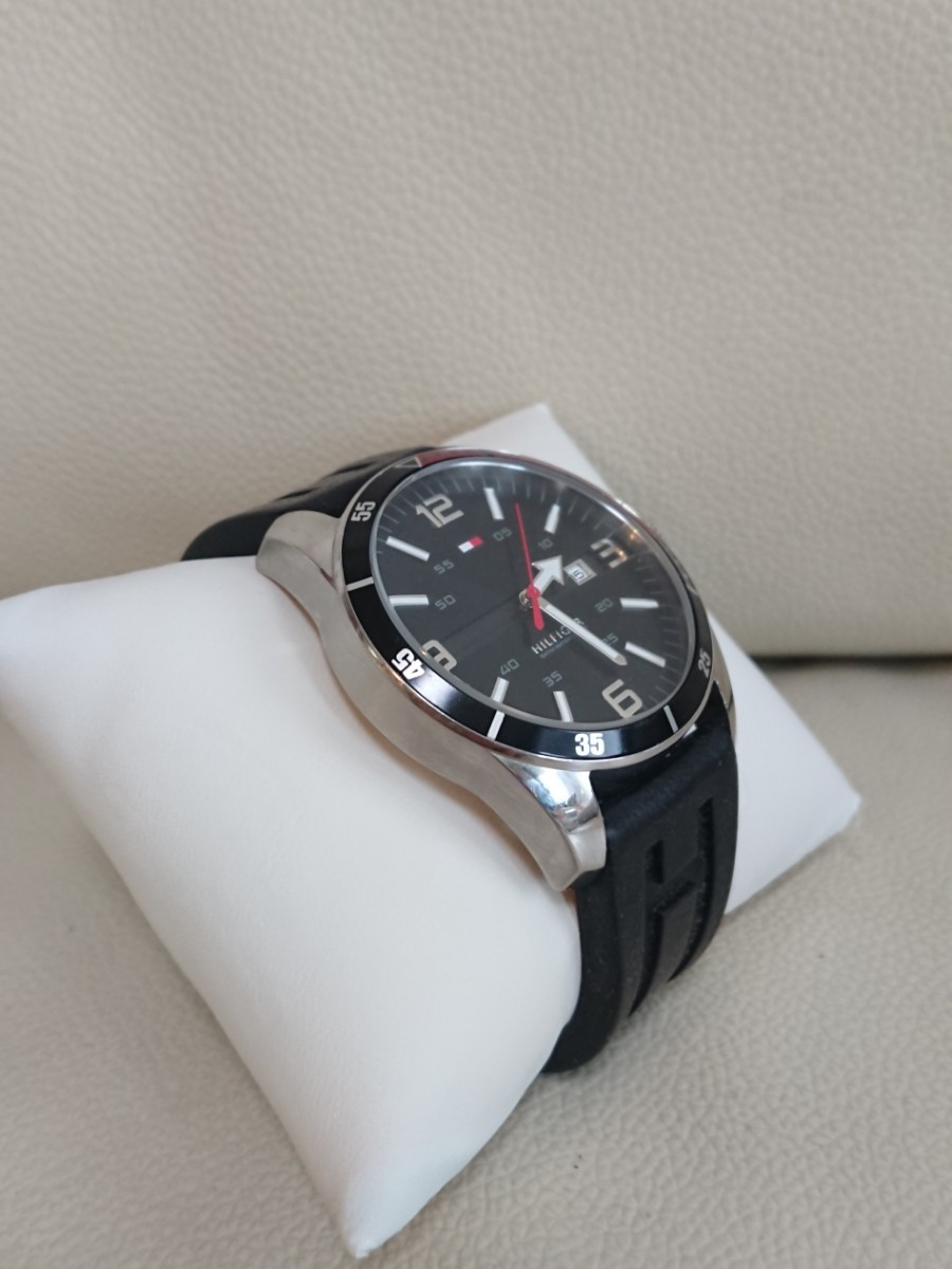 超美品【TOMMY HILFIGER トミーヒルフィガー】メンズ腕時計 ダイバーズ 