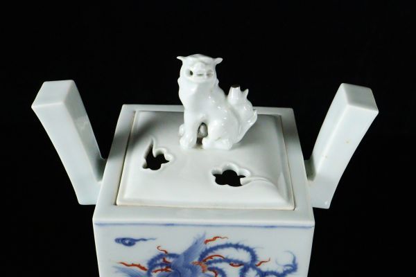 十二代酒井田柿右衛門 本人作 時代 色絵鳳凰文獅子摘四方足香炉 24.5cm 香道具 茶道具[5537u] 酒井田柿右衛門 十二代 香炉
