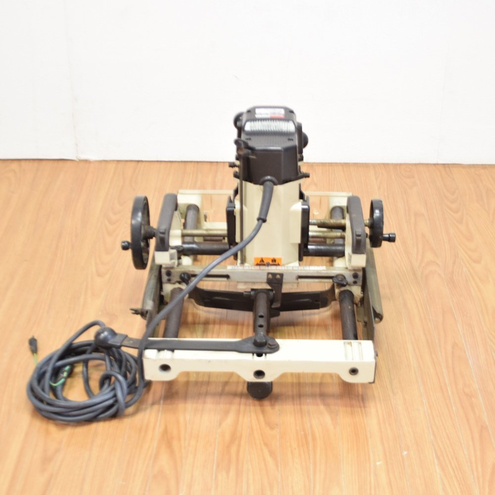 マキタ 大入レルーター 2517N 回転数12000rpm バイス能力85～606mm