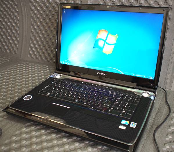dynabook Qosmio GXW/G8HW Win7 FullHD