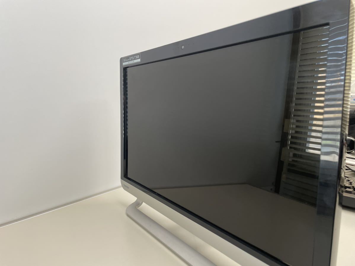 TOSHIBA REGZA PC D713/T3LW(ホワイト)Core i7 dynabook REGZA PC D713