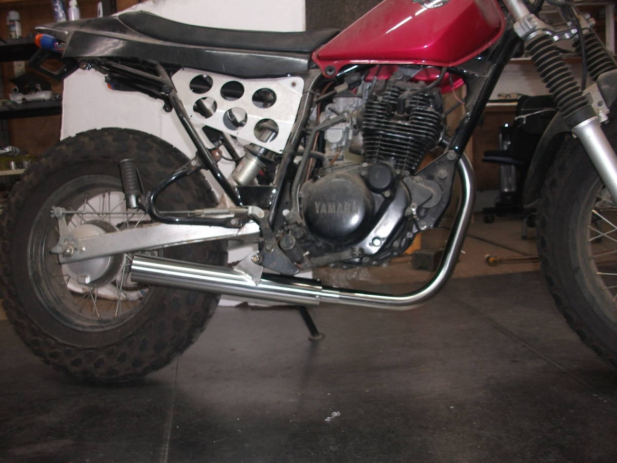 TW200／225専用マフラーステンレス製スラッシュカット TW200 
